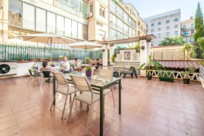  Fabrizzios Terrace Hostel  Барселона